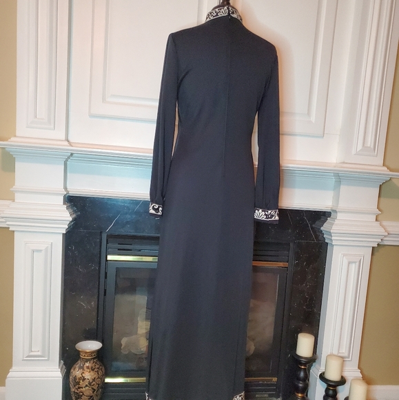 VINTAGE BLACK AND WHITE MAXI DRESS - Picture 6 of 8